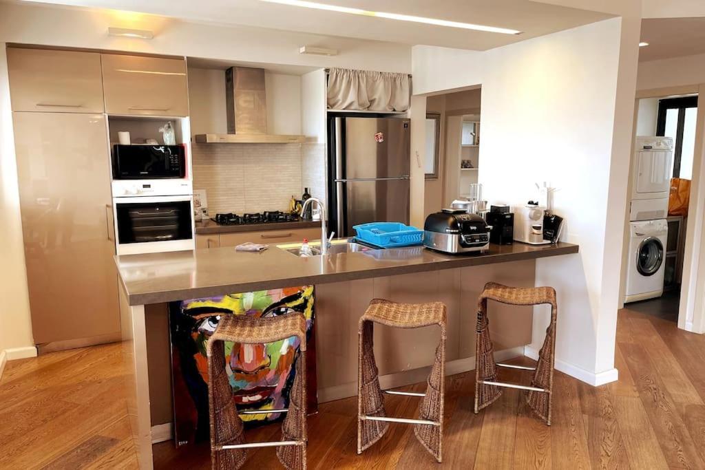 Beautiful Penthouse W/Amazing View, Prime Location Apartment Ramat Gan Luaran gambar