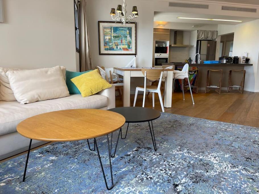 Beautiful Penthouse W/Amazing View, Prime Location Apartment Ramat Gan Luaran gambar