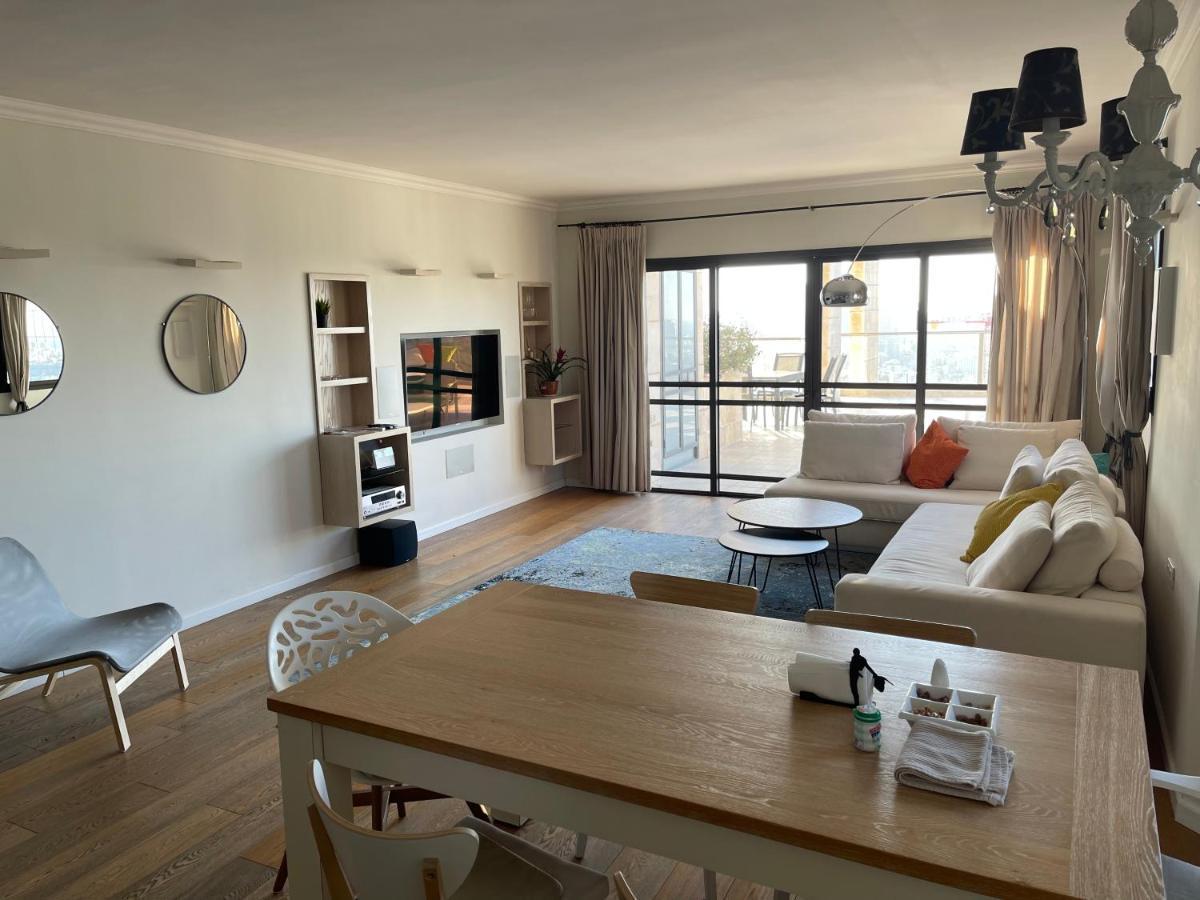 Beautiful Penthouse W/Amazing View, Prime Location Apartment Ramat Gan Luaran gambar