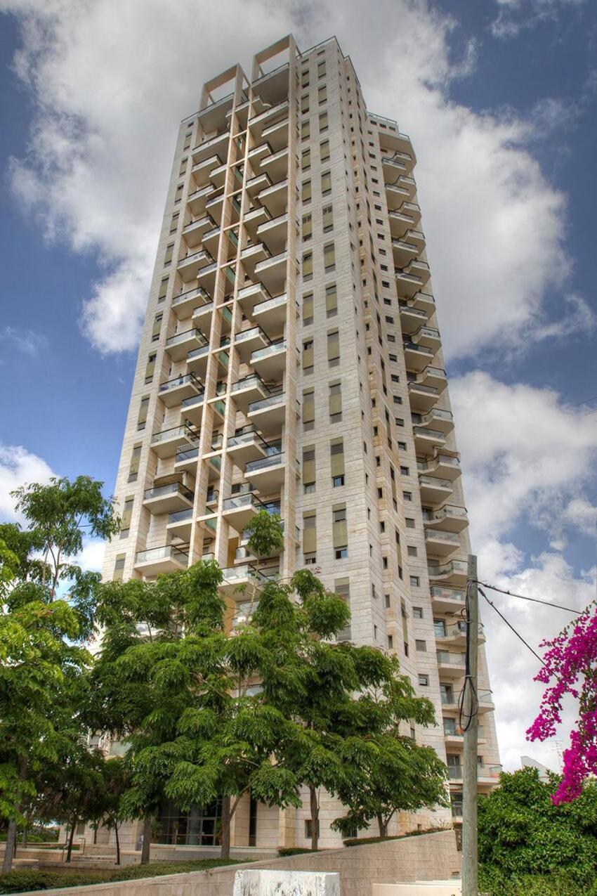 Beautiful Penthouse W/Amazing View, Prime Location Apartment Ramat Gan Luaran gambar