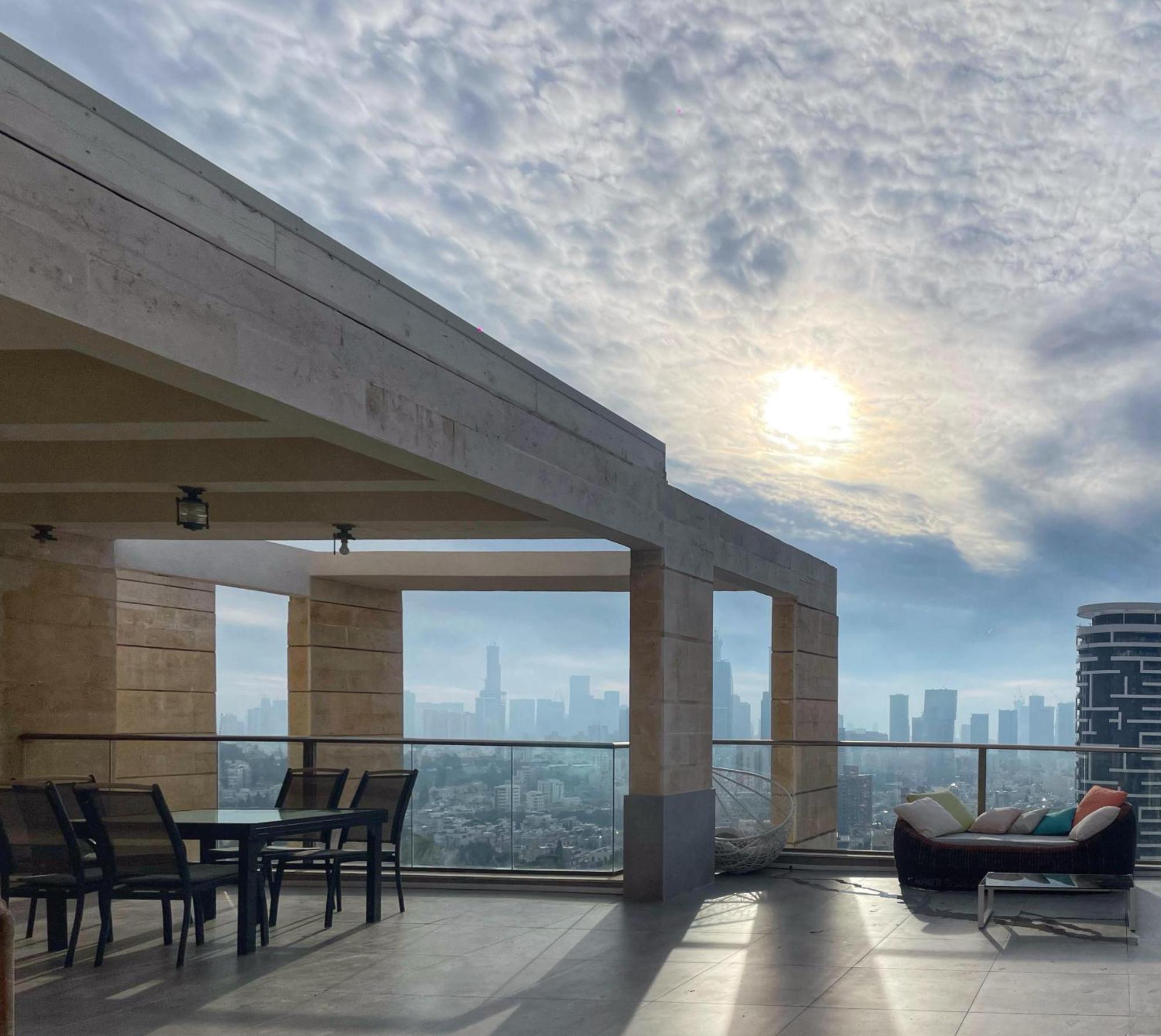 Beautiful Penthouse W/Amazing View, Prime Location Apartment Ramat Gan Luaran gambar